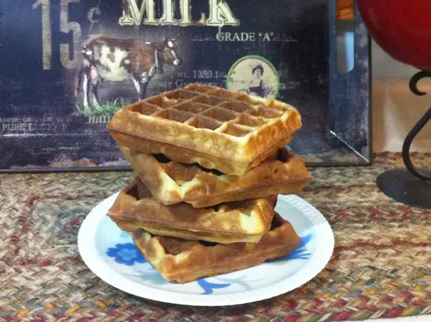 moms homemade buttermilk waffles