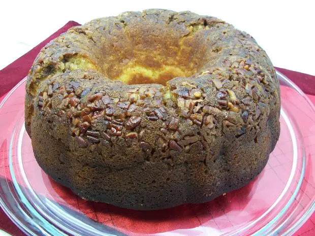 holiday rum cake