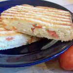 scrambled egg breakfast sandwich