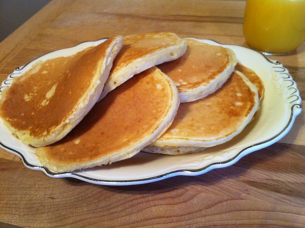 moms buttermilk pancakes