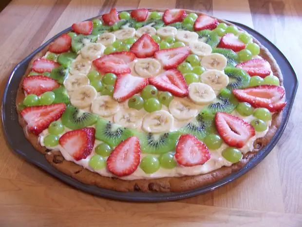 fun fruit pizza